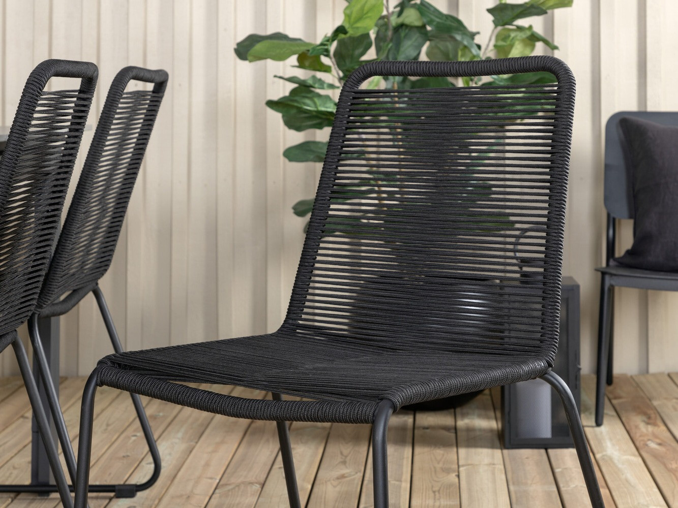 Galds un krēslu komplekts Dallas 2508