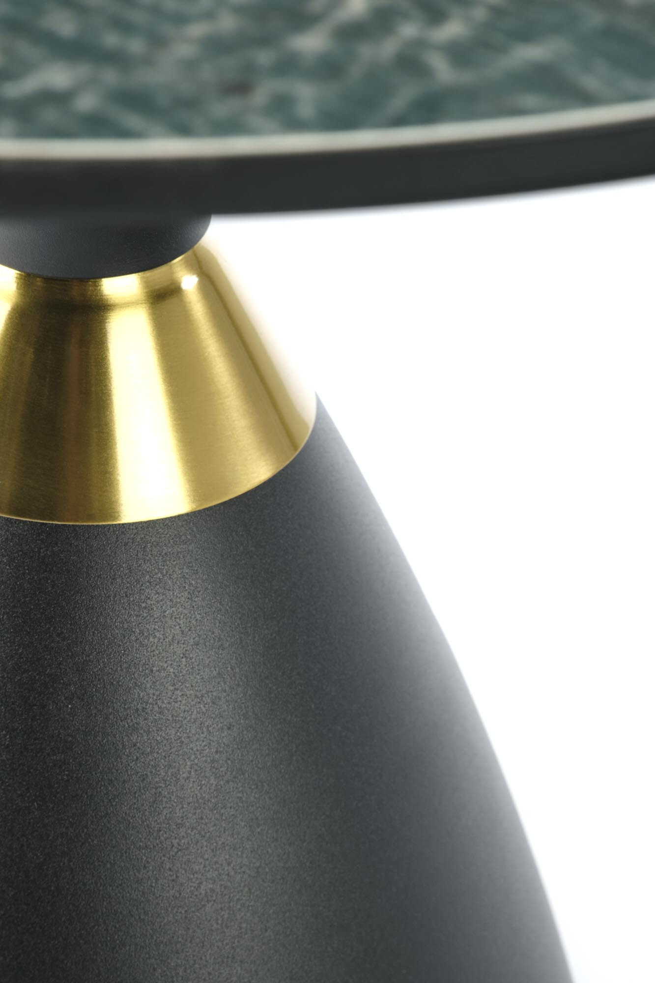 Žurnālu galdiņš Houston 1540