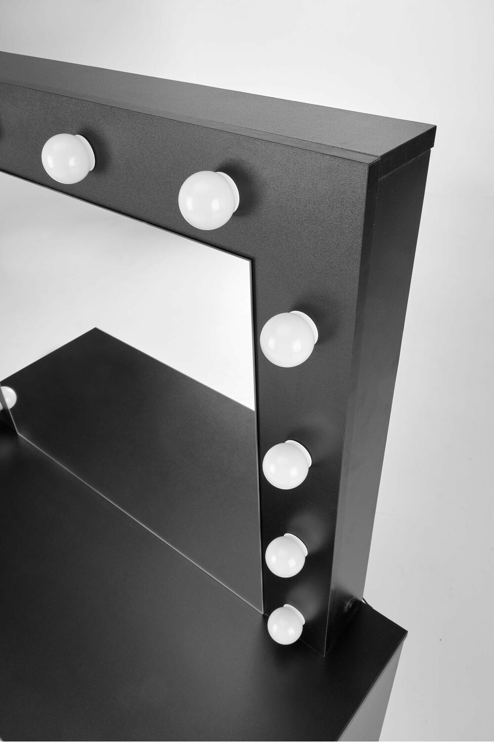 Grima galds Houston Gaudium (Melns)