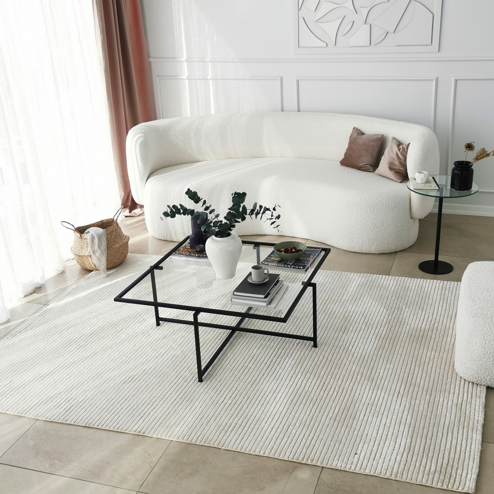 Žurnālu galdiņš Kailua 1287 (Melns)