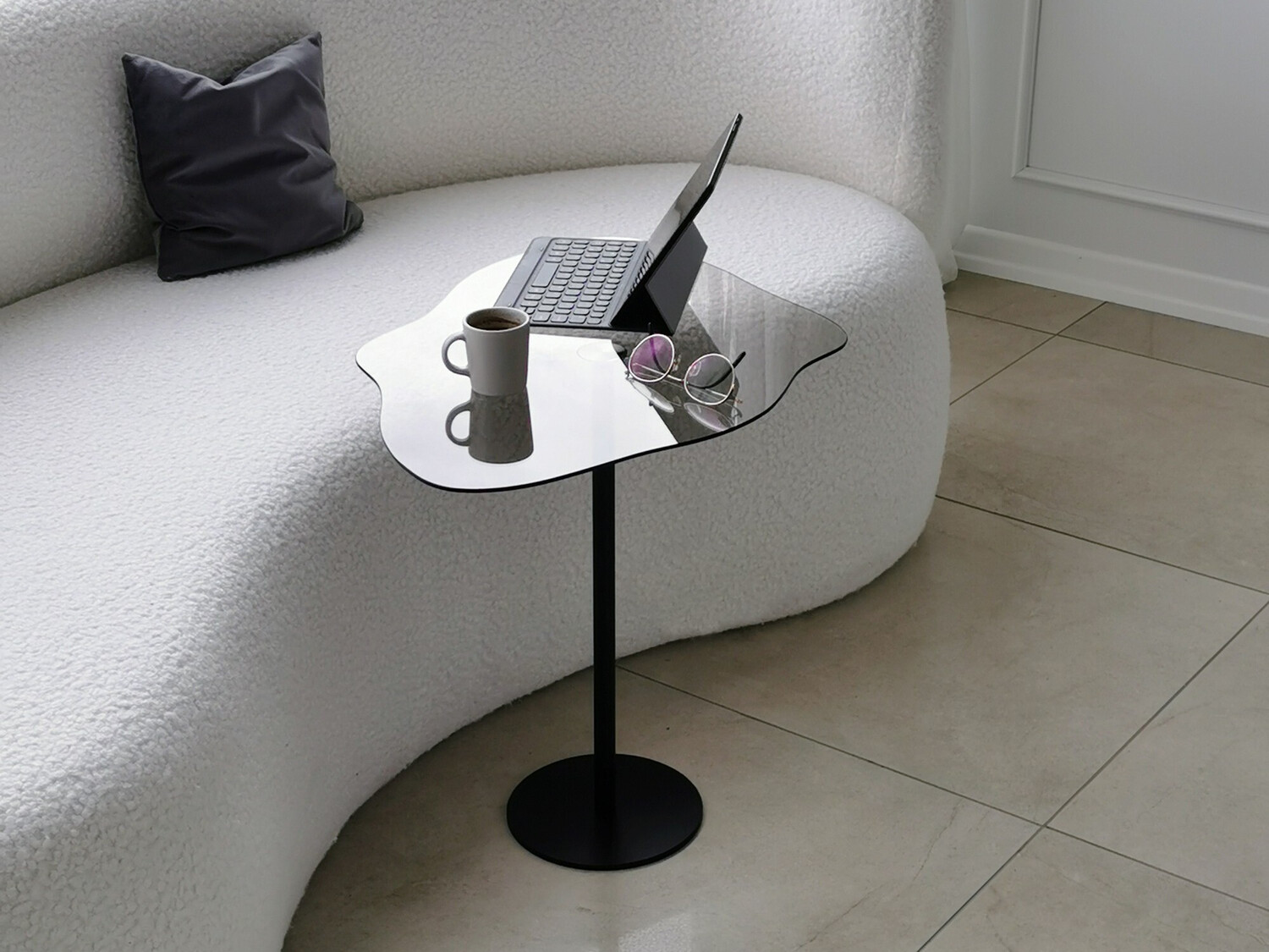 Žurnālu galdiņš Kailua 1342