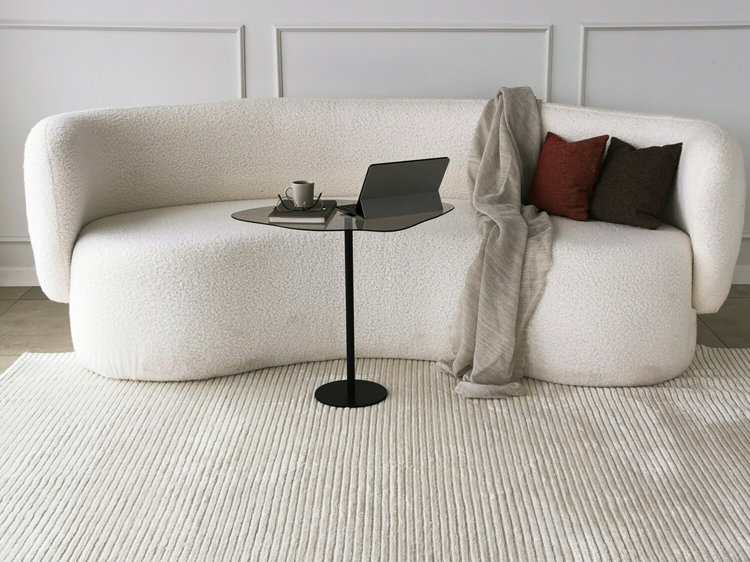 Žurnālu galdiņš Kailua 1342