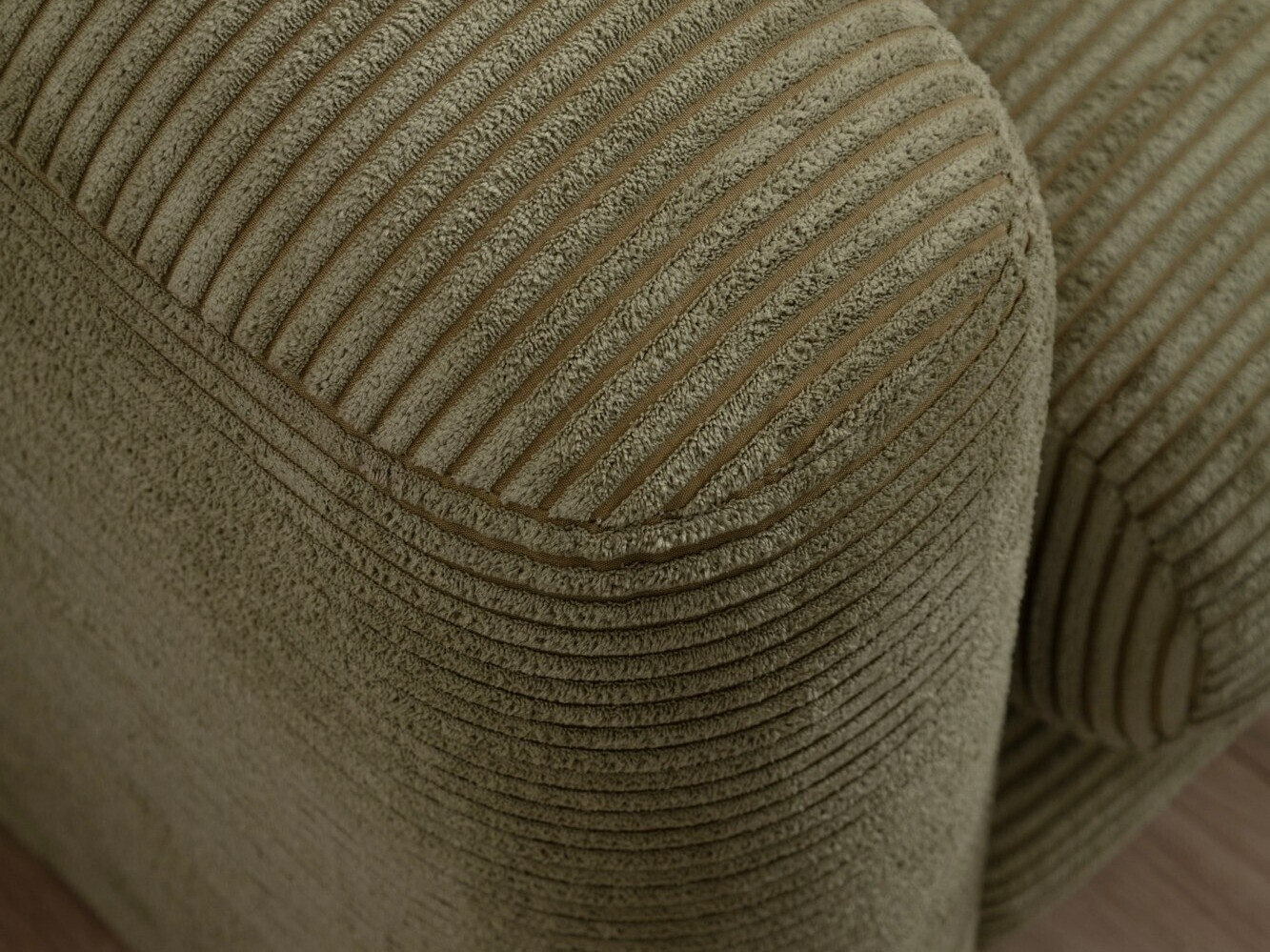 Dīvāns Altadena 331 (Zaļš)