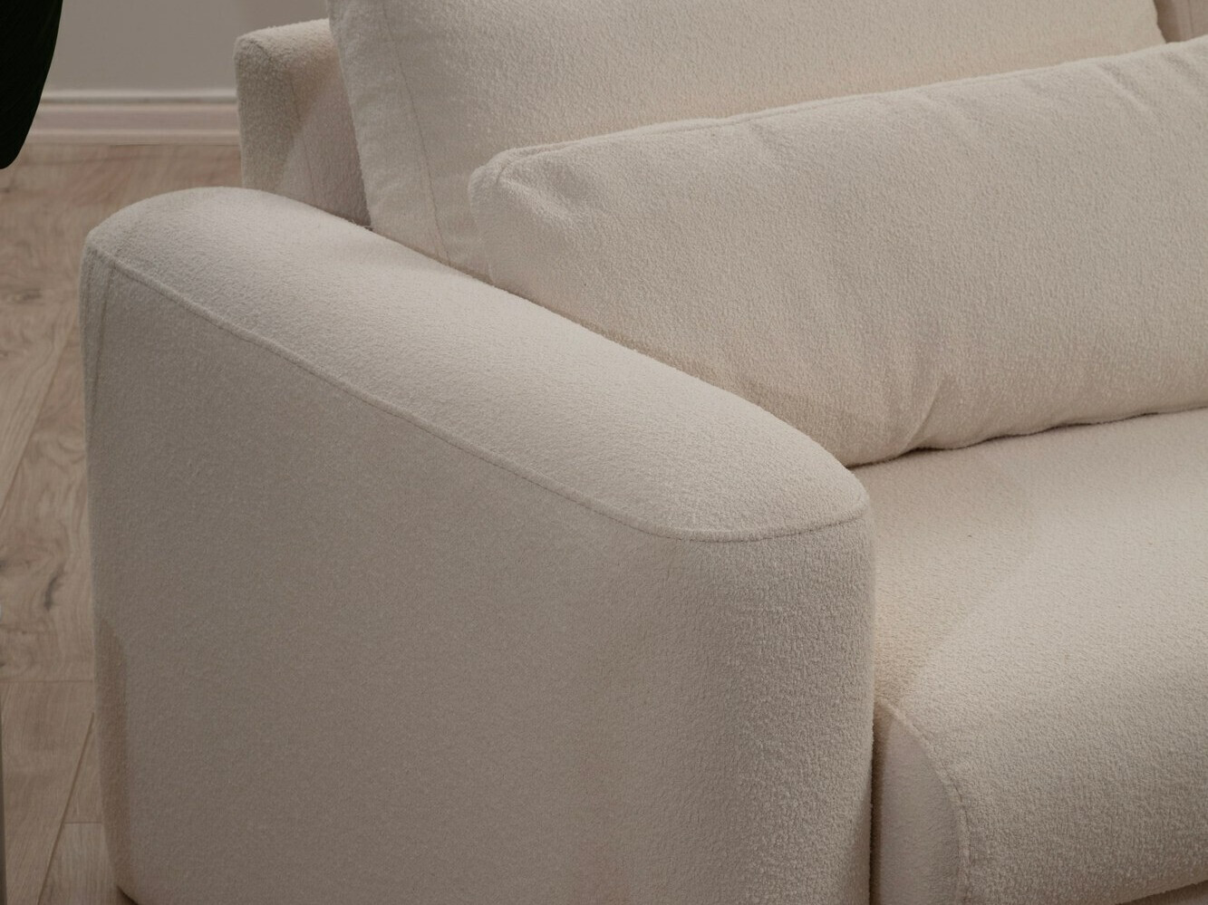 Stūra dīvāns Altadena 333 (Krēms)