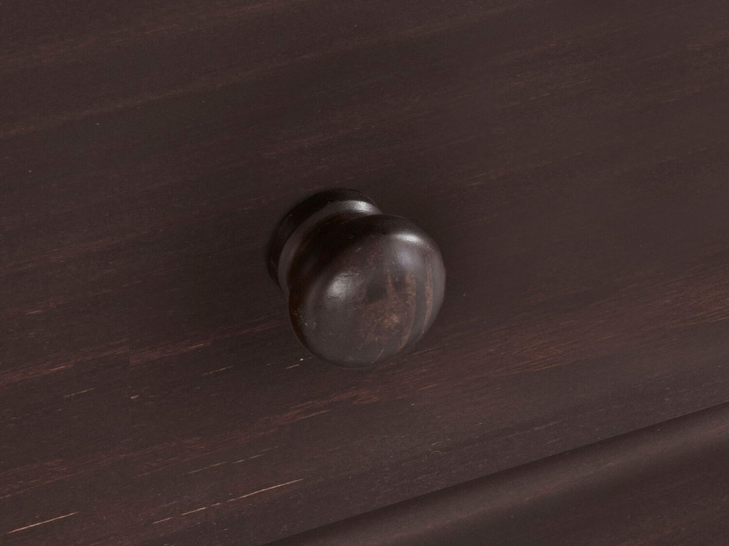 Kumode Fenlaru 109 (Tumši brūns)
