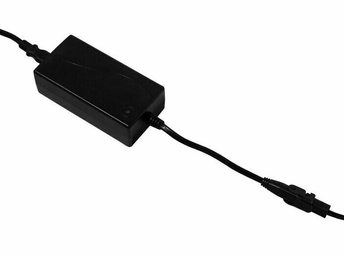 Krēsls reglainer Berwyn 1313 (Balts)