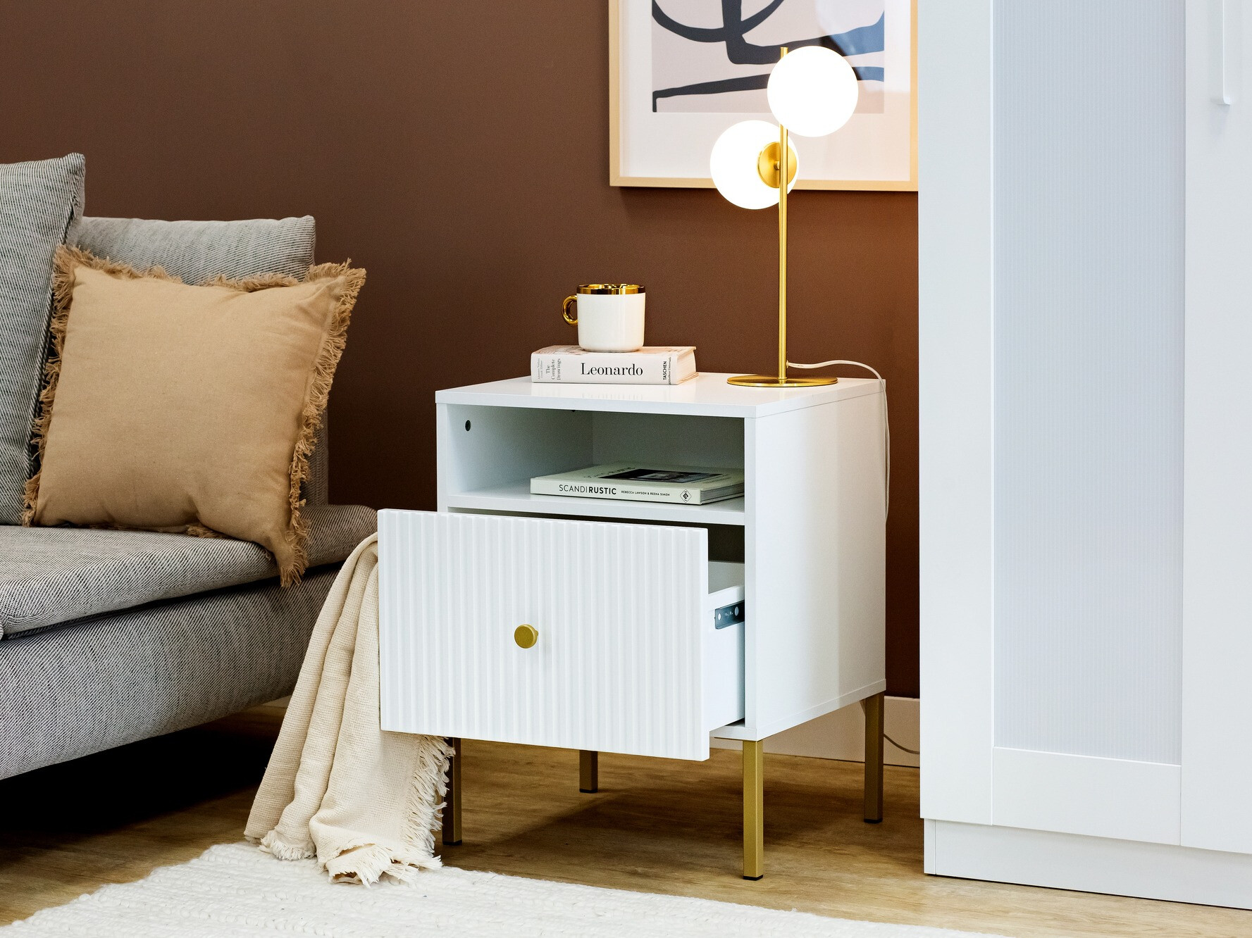 Прикроватная тумбочка Etliva 106 (Белый + Золотой)