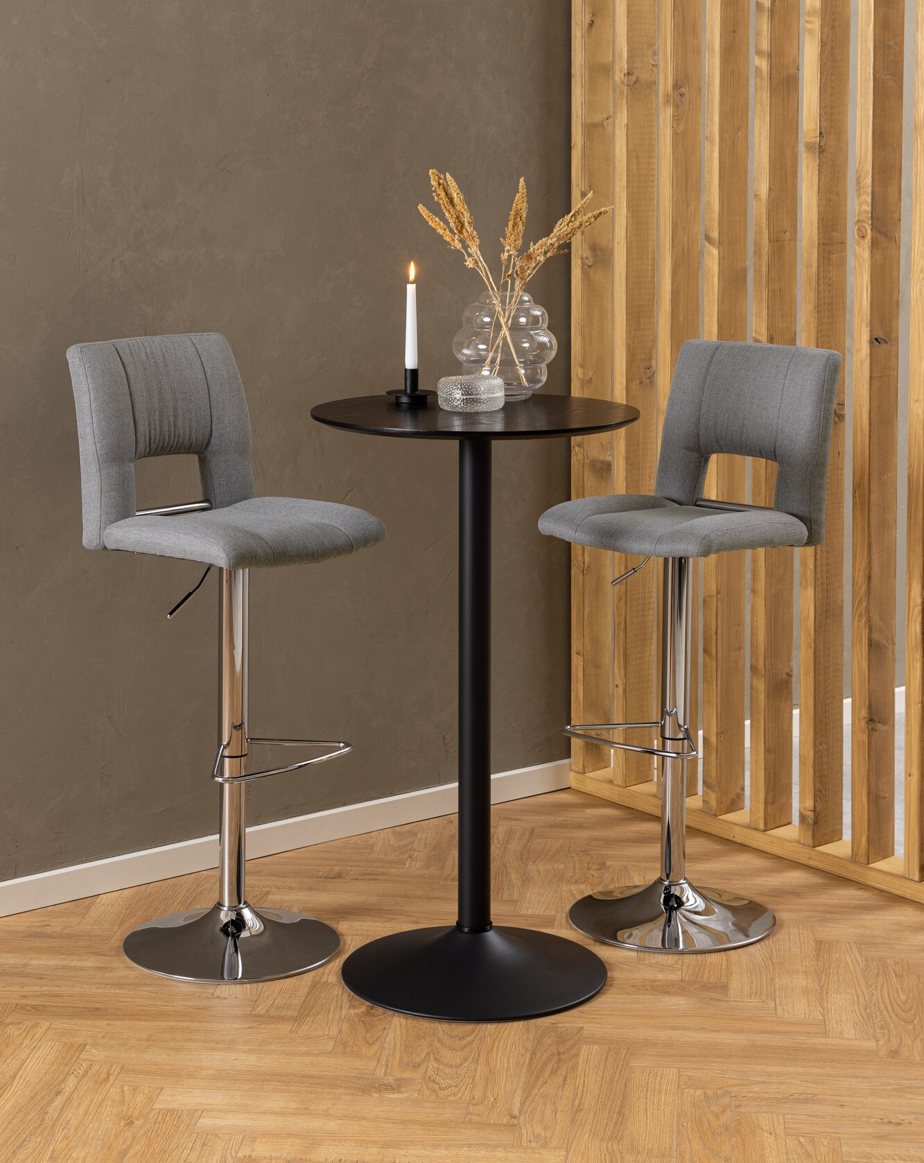 Zemais bāra krēsls Norsica 164 (Gaiši pelēks + Sudraba)