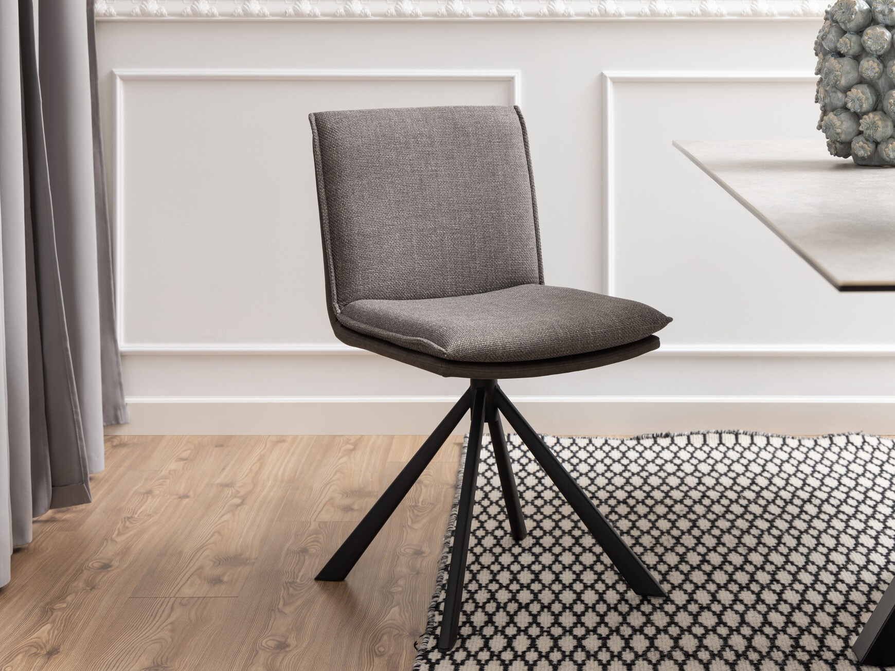 Стул Norsica 680 (Светло-серый + Антрацит + Чёрный)