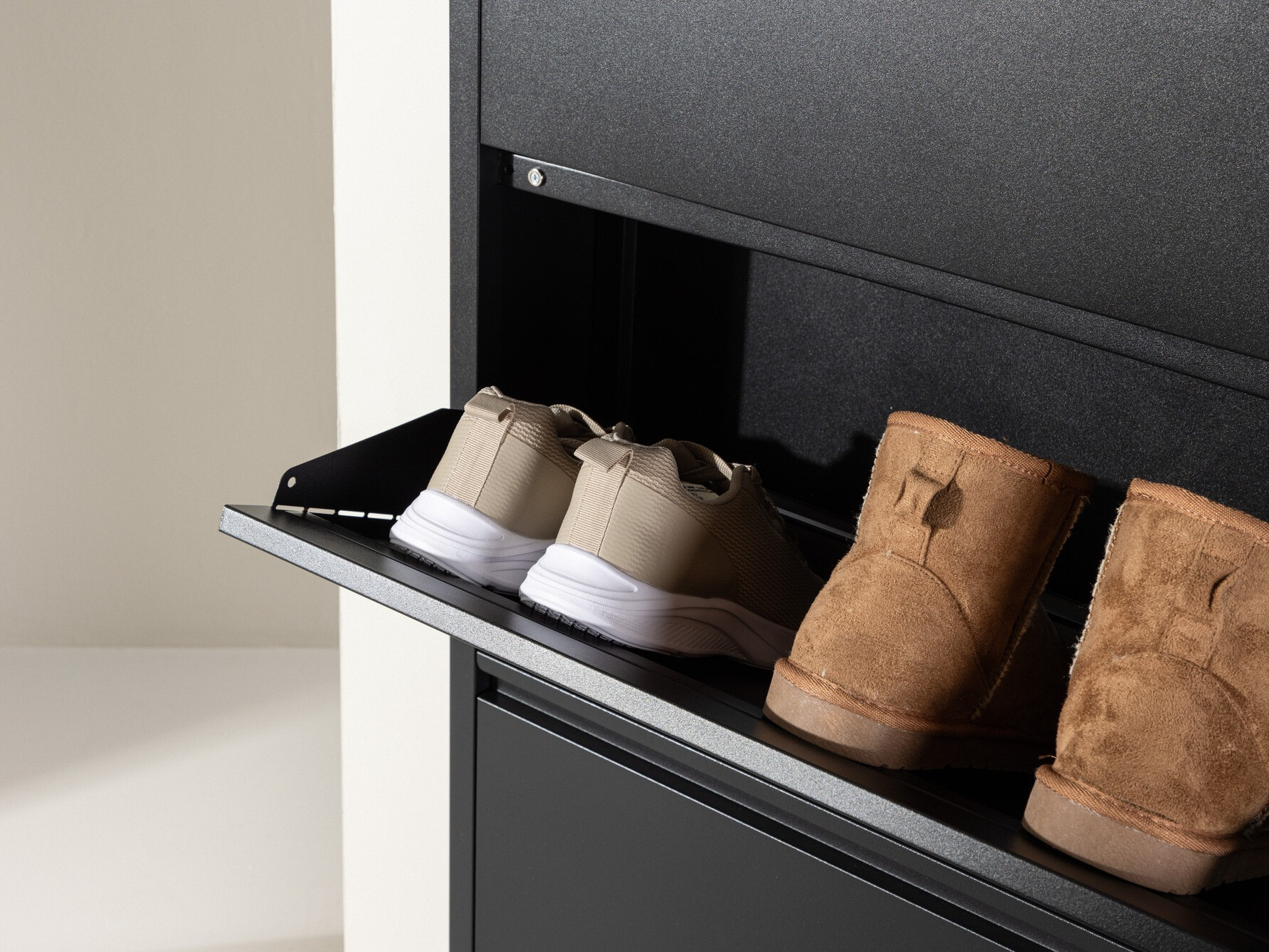 Kurpju kaste Dallas 4301