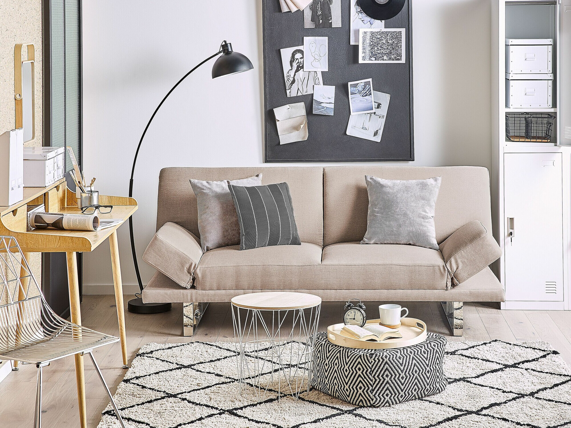 Dīvāns gulta Berwyn 1646 (Bēšs)