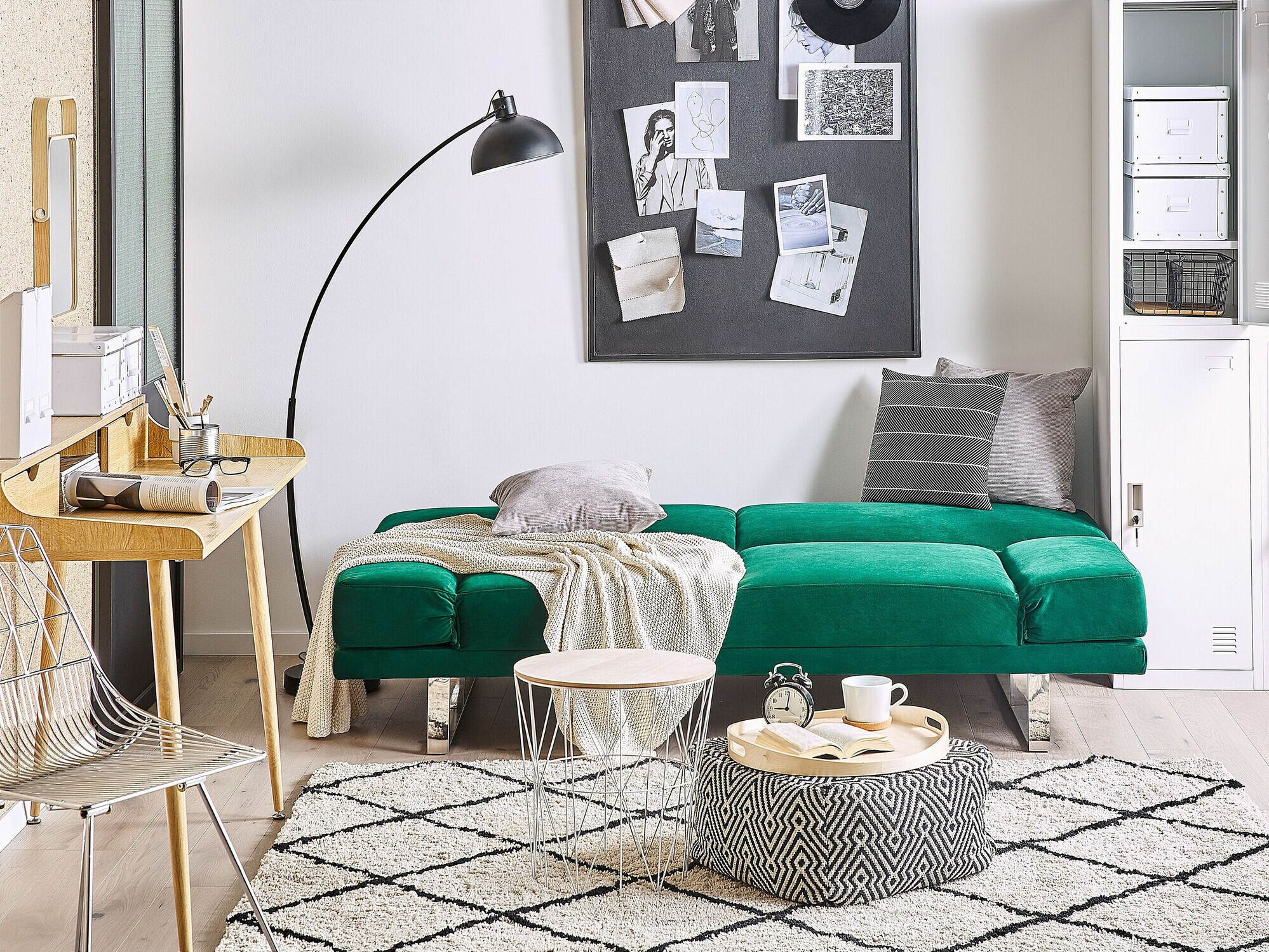 Dīvāns gulta Berwyn 1646 (Zaļš)