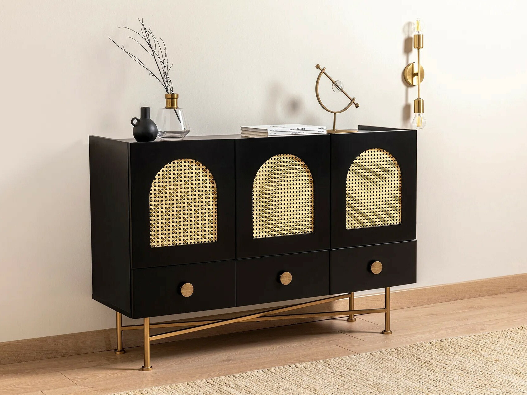 Kомод Kailua 1665