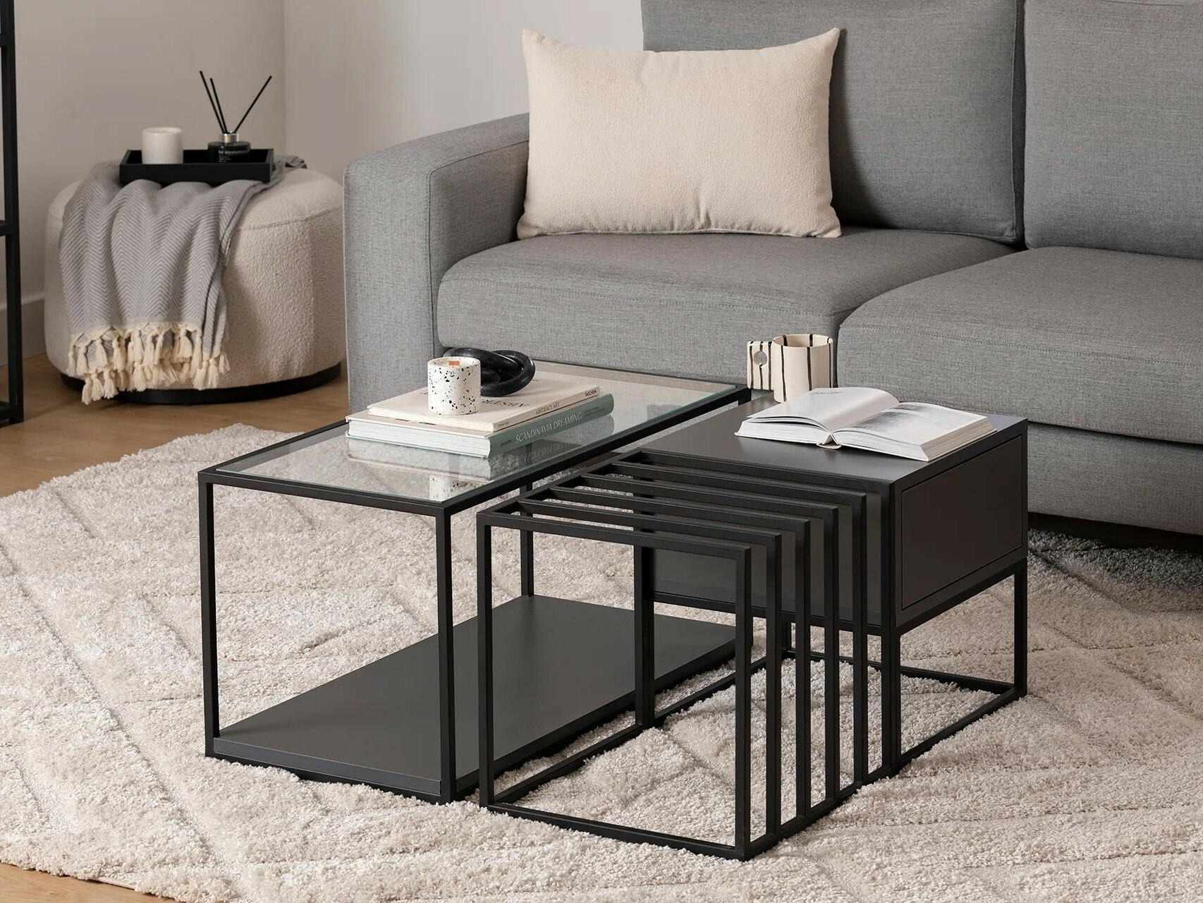 Žurnālu galdiņu komplekts Kailua 1700