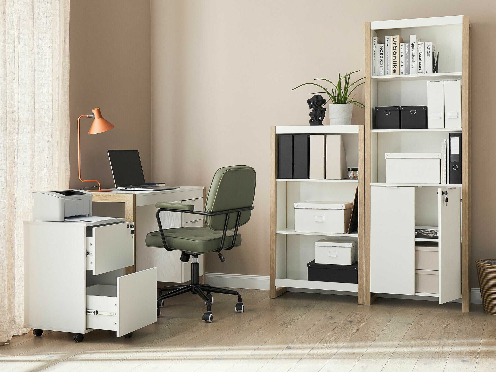 Стеллаж Berwyn 1687