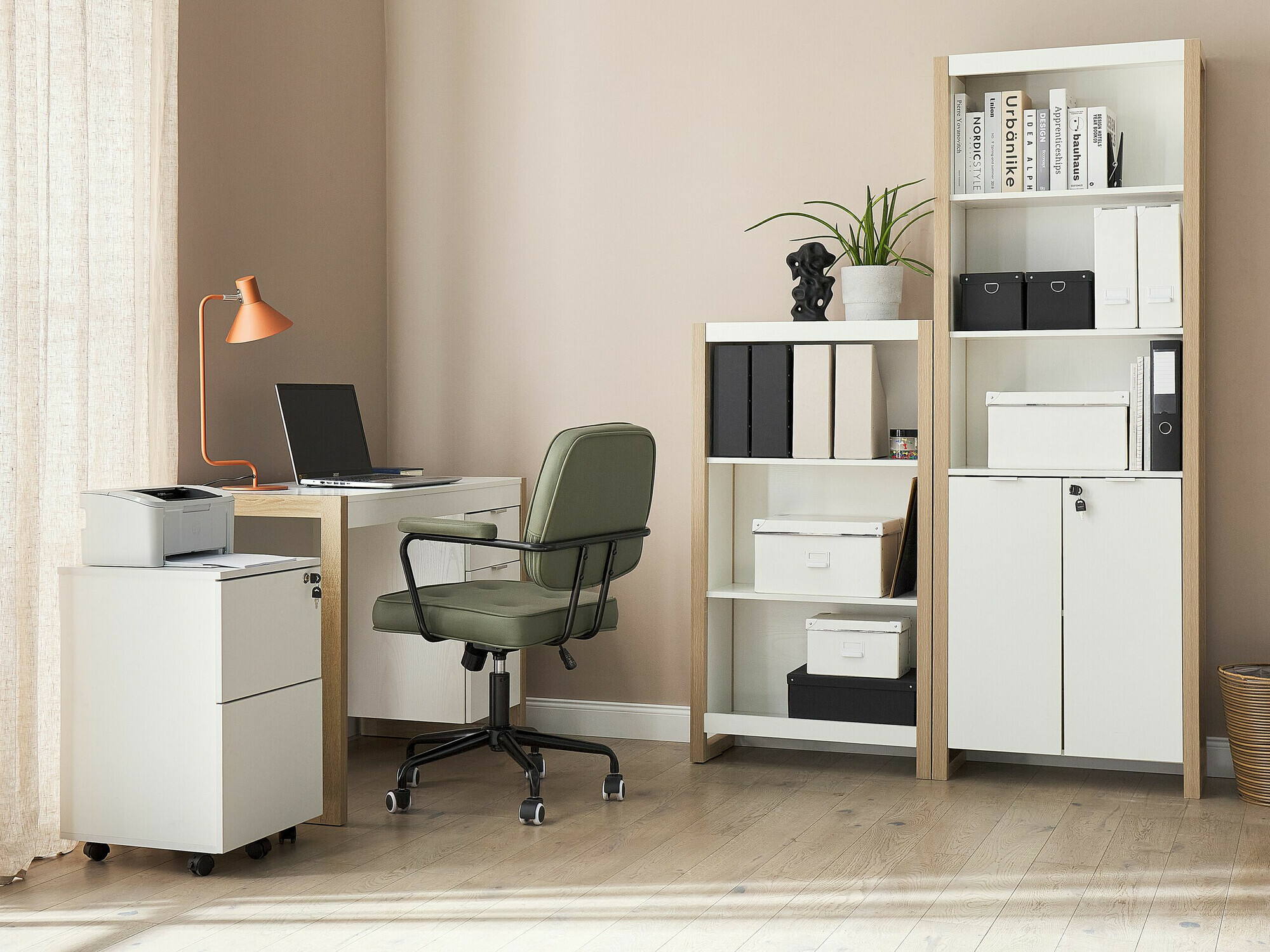 Стеллаж Berwyn 1688