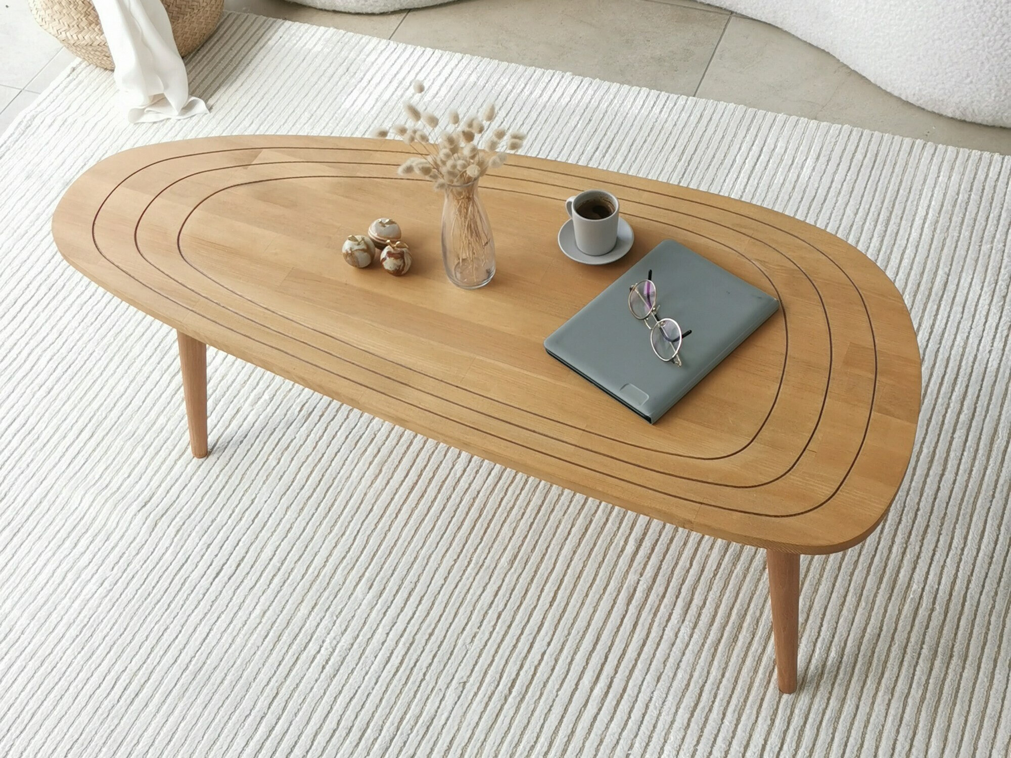 Žurnālu galdiņš Kailua 1829 (Tīkkoks)