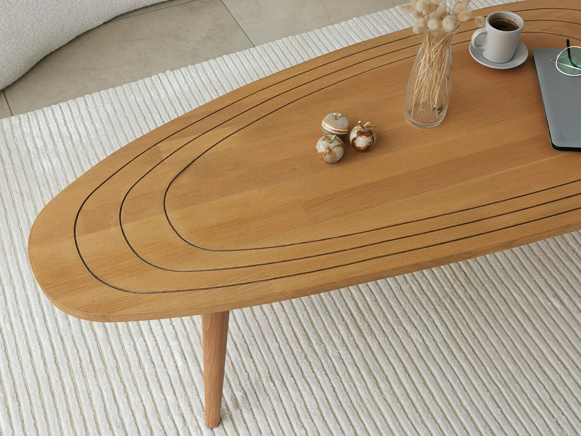 Žurnālu galdiņš Kailua 1829 (Tīkkoks)