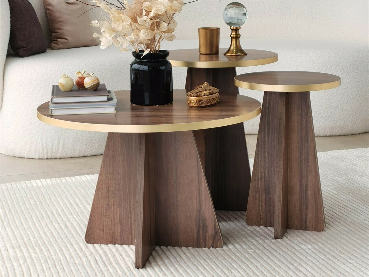 Kafijas galdiņu komplekts Kailua 1858 (Riekstkoks + Zelta)