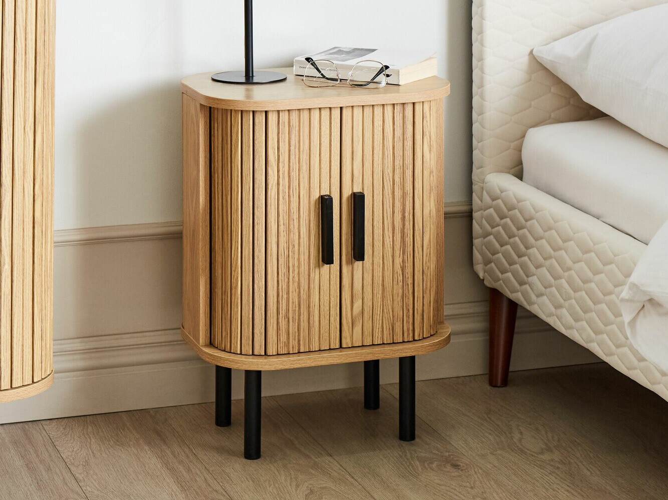 Прикроватная тумбочка Fencalu 111 (Светлое дерево)