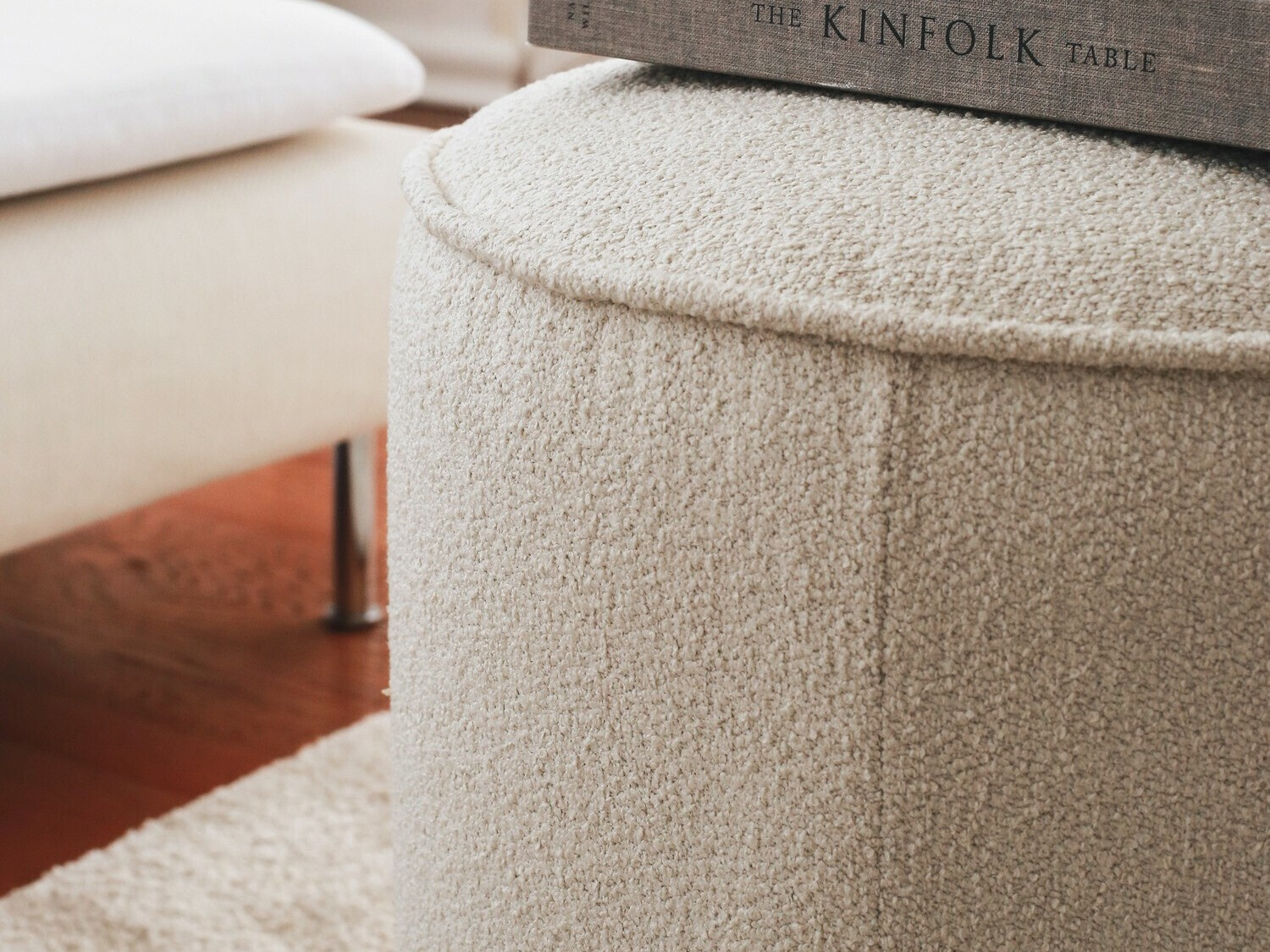 Pufs Altadena 570 (Krēms)