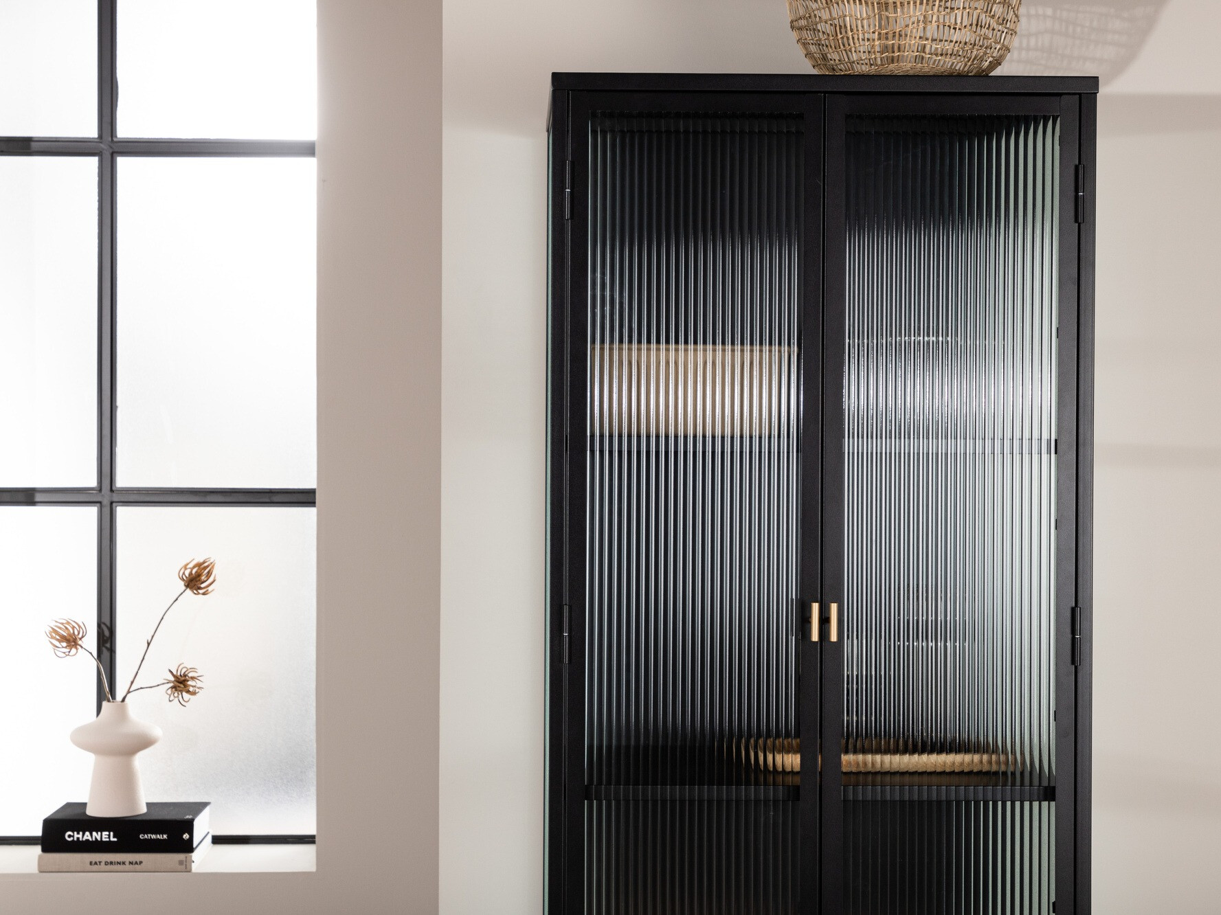 Plaukts Dallas 4941 (Melns)