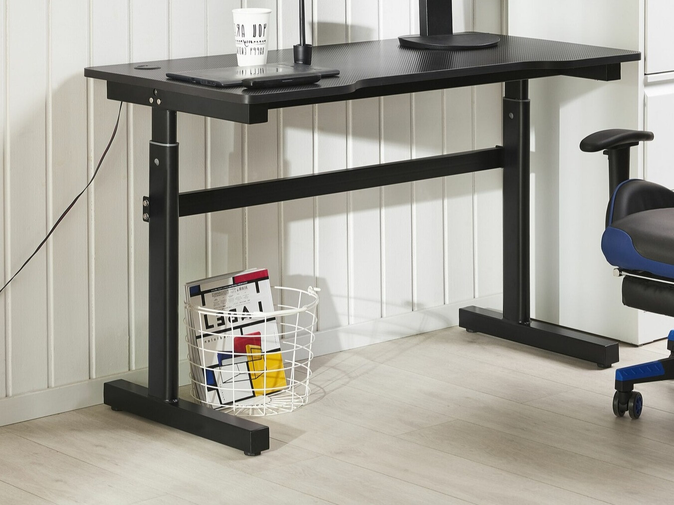 Rakstāmgalds ar regulējamu augstumu Berwyn 169