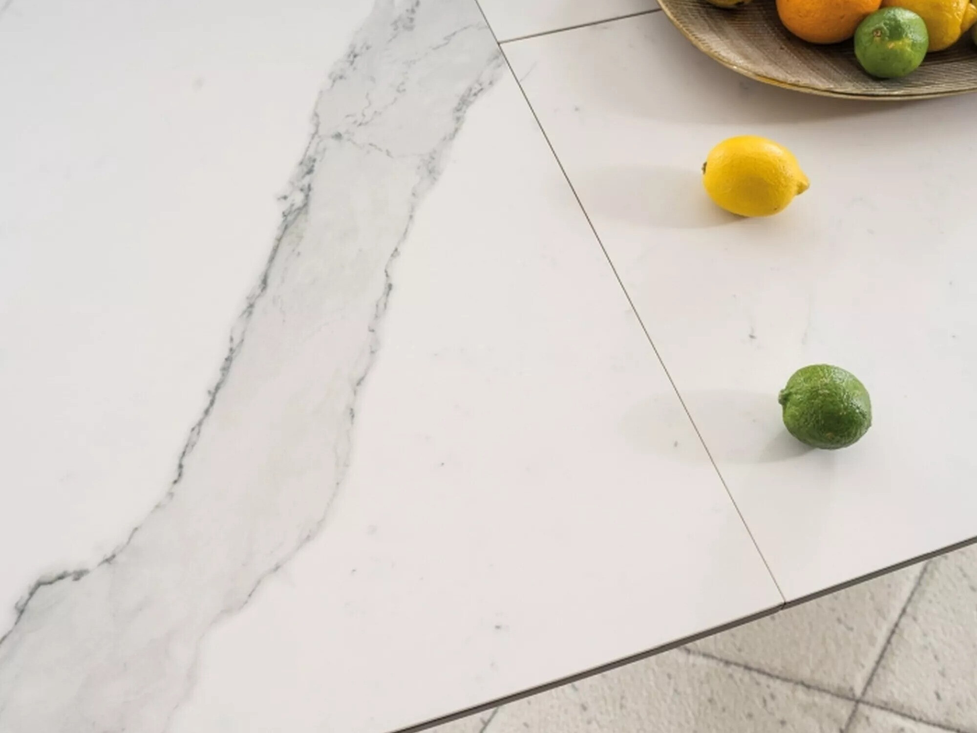 Cтол Detroit 116 (Белый мрамор + Чёрный)