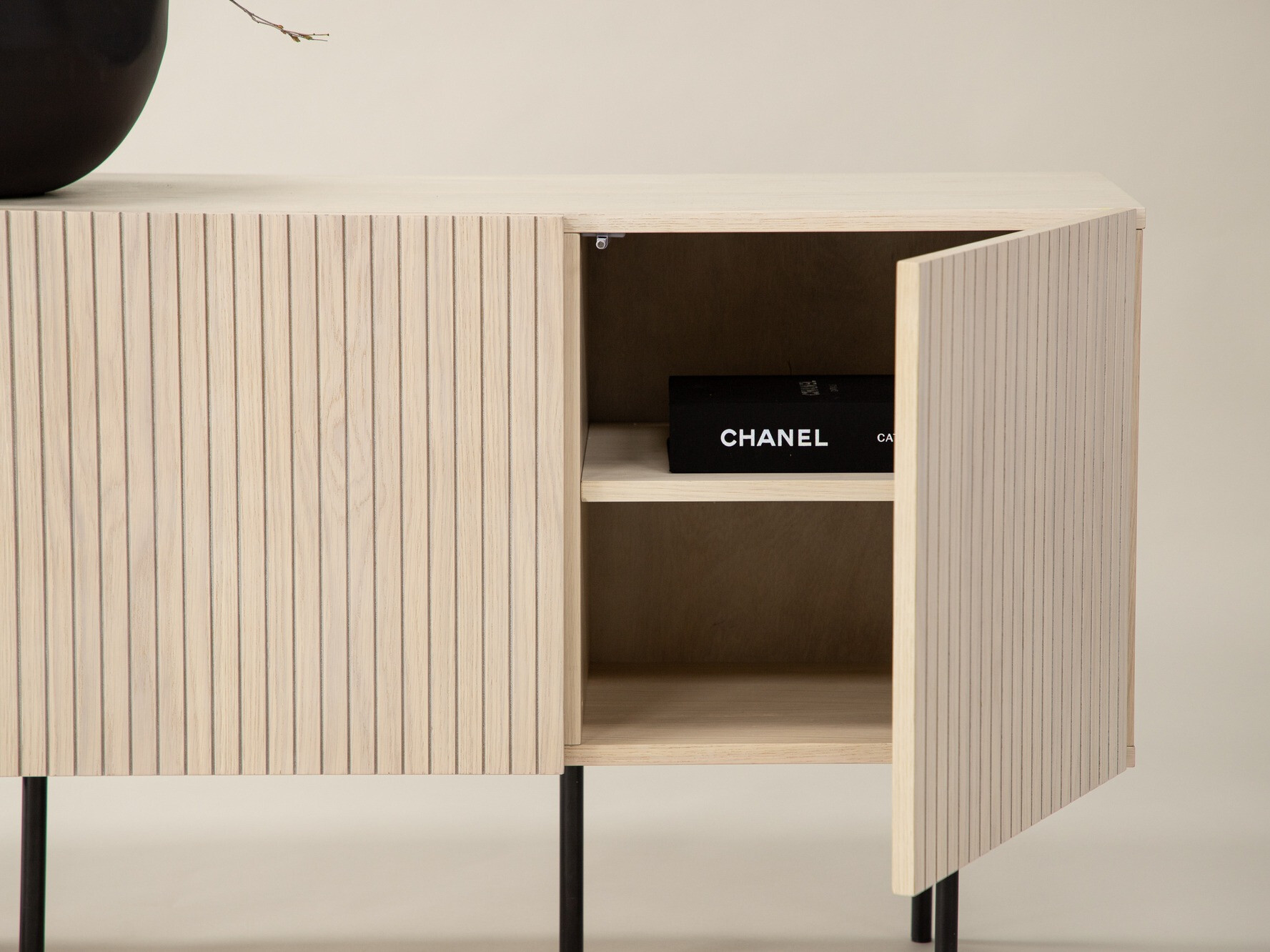 Skapis Dallas 3280 (Gaišs koks)