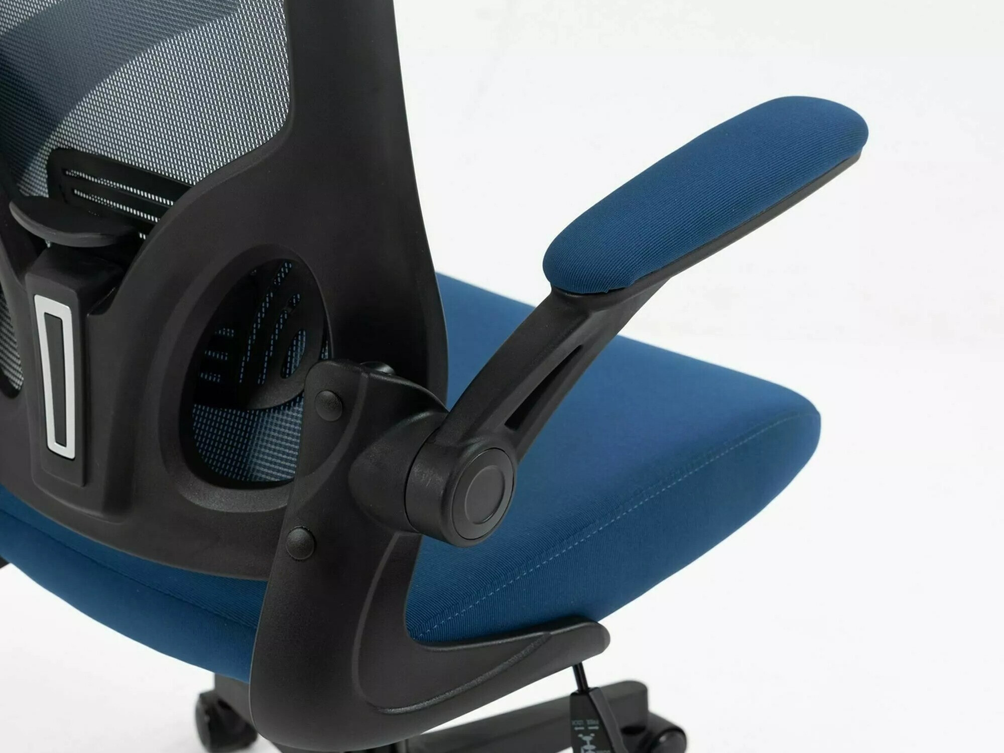 Офисный стул Detroit 272 (Серый + Синий)