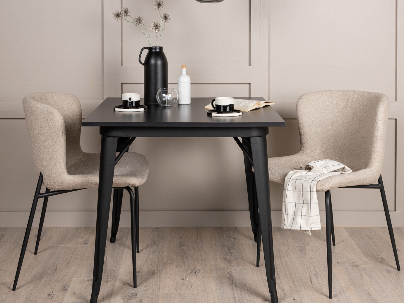 Ēdamistabas komplekts Dallas 3362 (Bēšs + Melns)