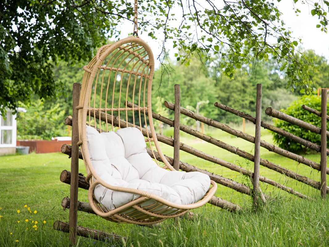 Piekaramais krēsls Dallas 4422 (Gaiši brūns + Krēms)