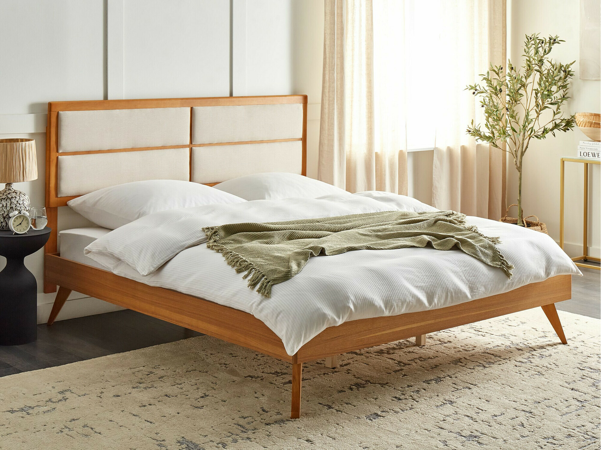 Gulta Berwyn 772 (Bēšs + Gaišs koks)