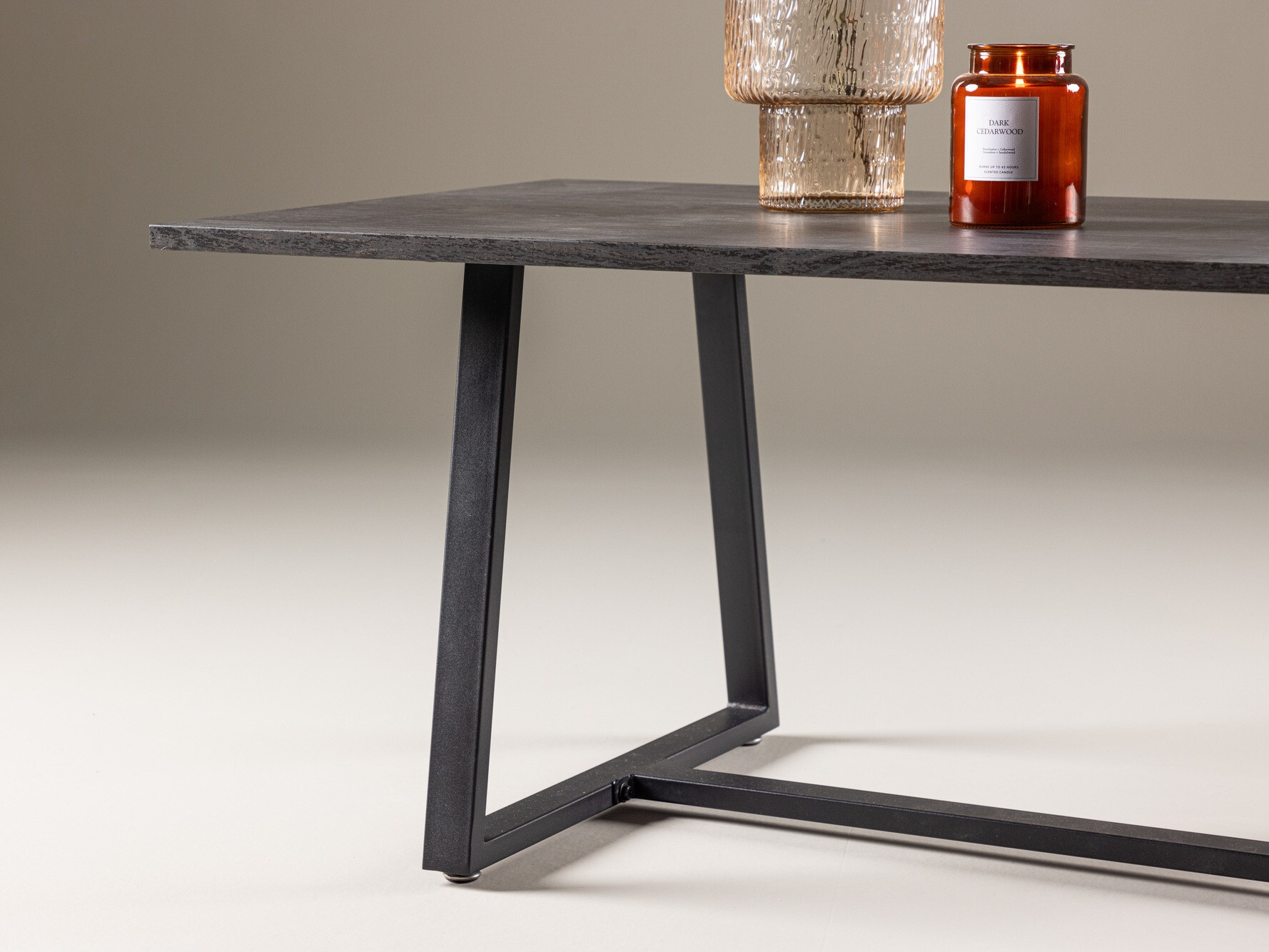 Žurnālu galdiņš Dallas 4480