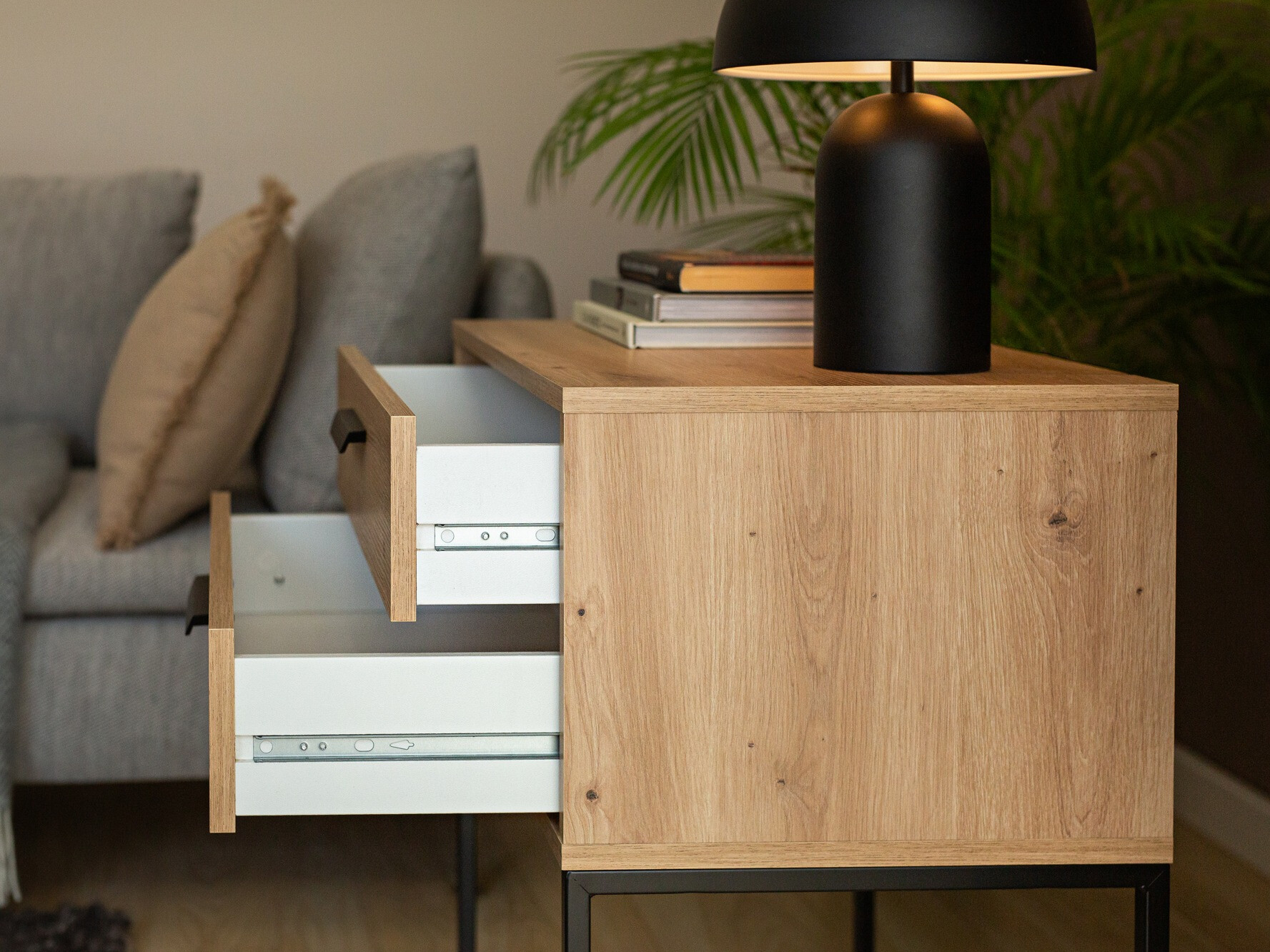 Naktsgaldiņš Bristol 194 (Artisan ozols)