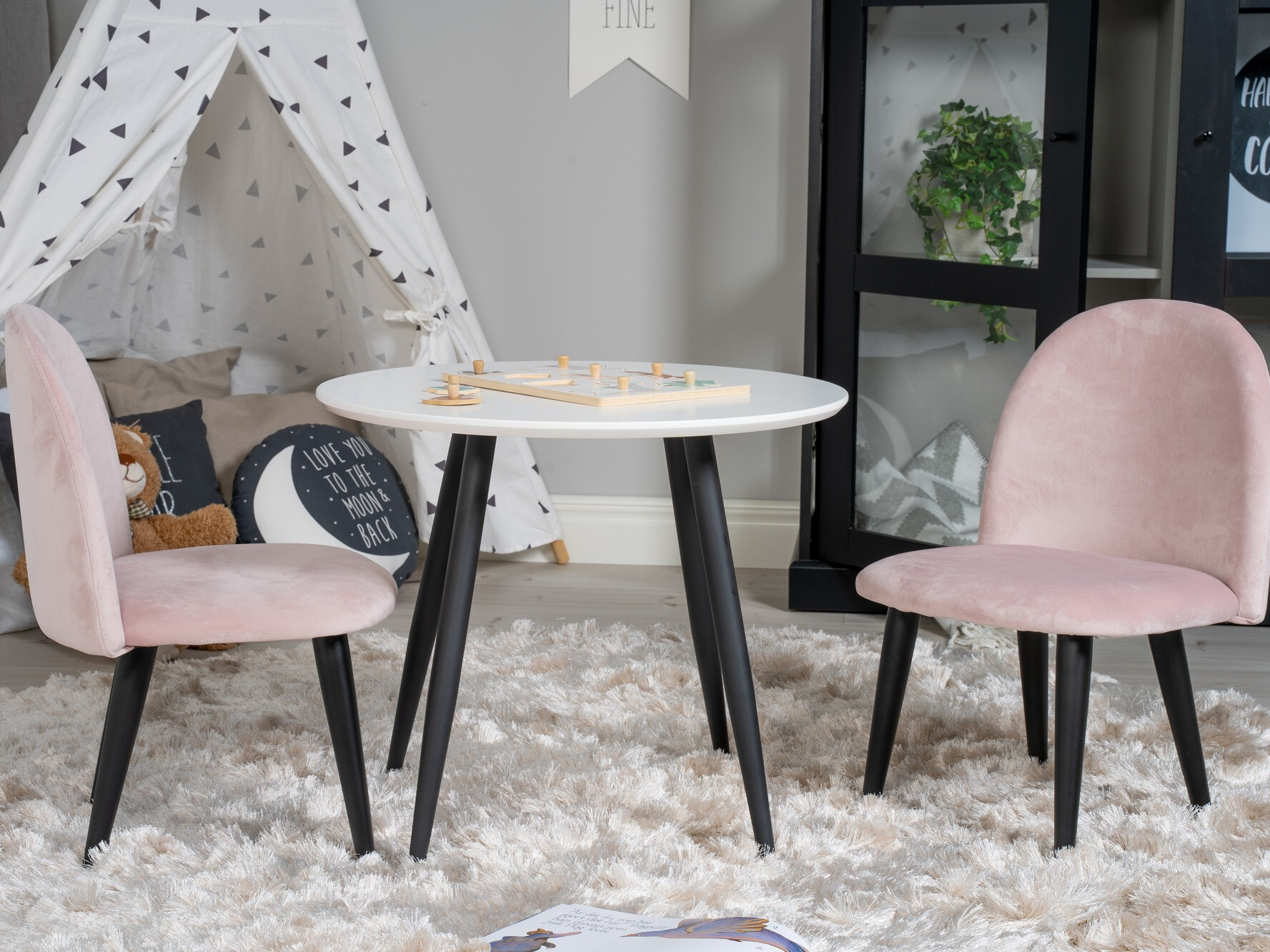 Bērnu krēsls Dallas 165 (Tumši rozā + Melns)