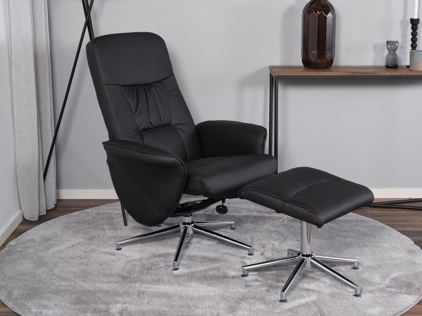 Krēsls Dallas 244 (Melns)