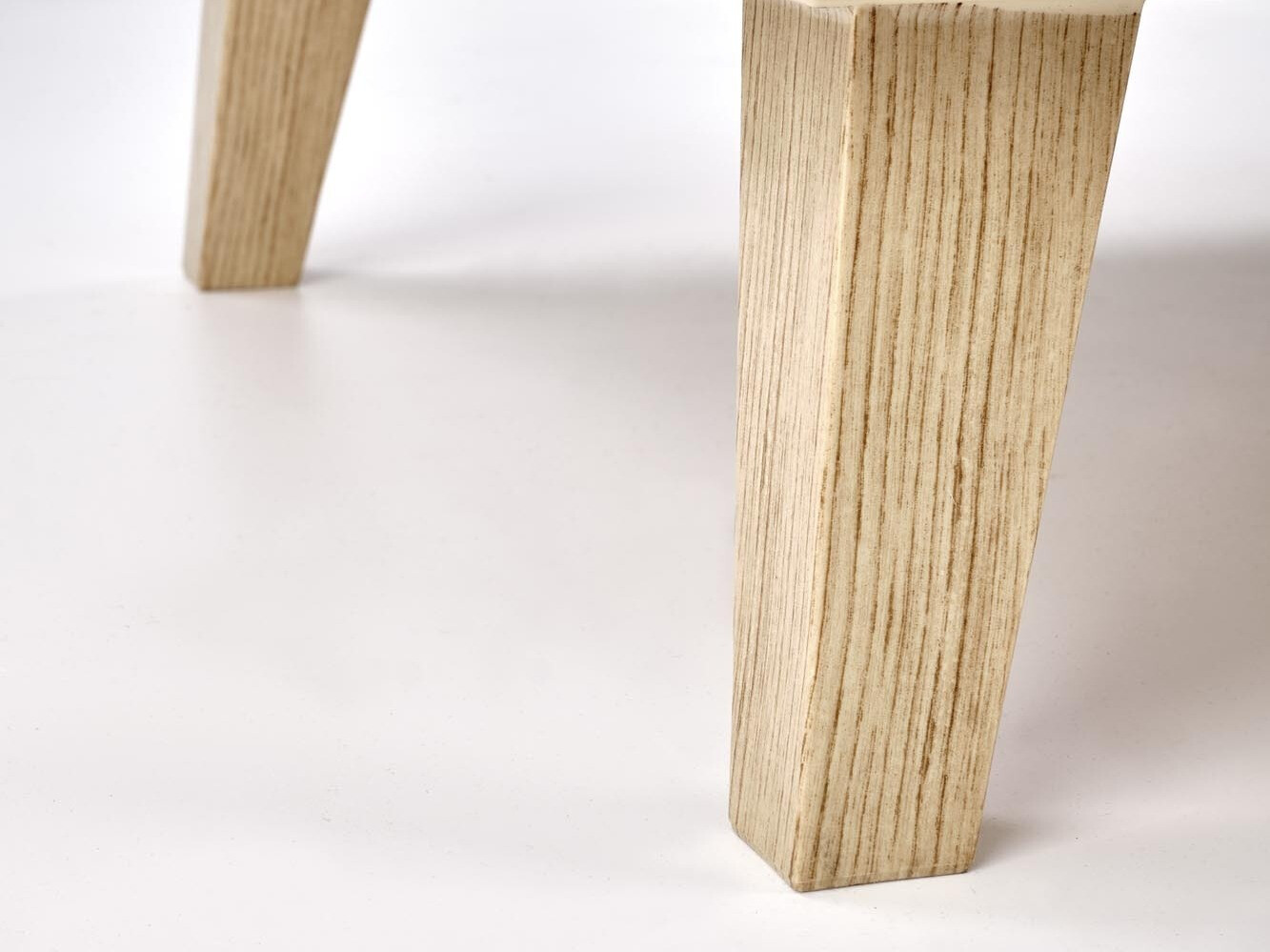 Журнальный столик Bencamu 105