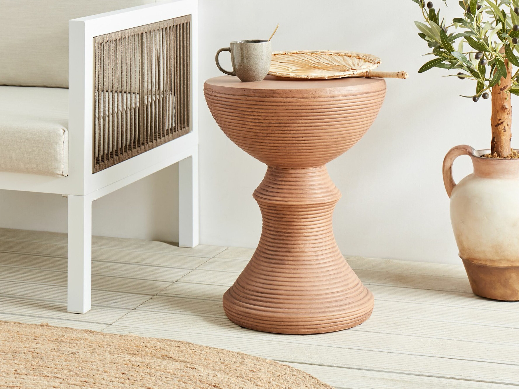 Kafijas galdiņš Berwyn 2156