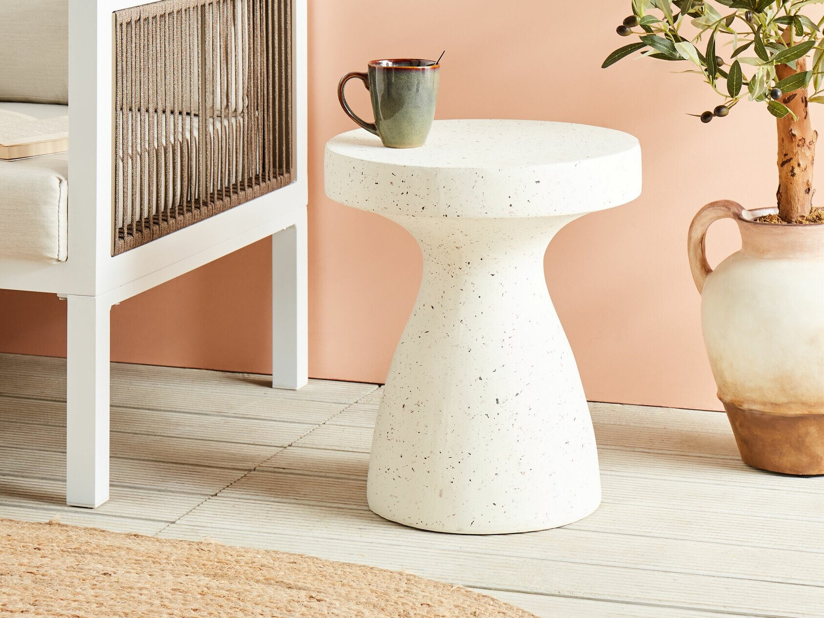 Kafijas galdiņš Berwyn 2160