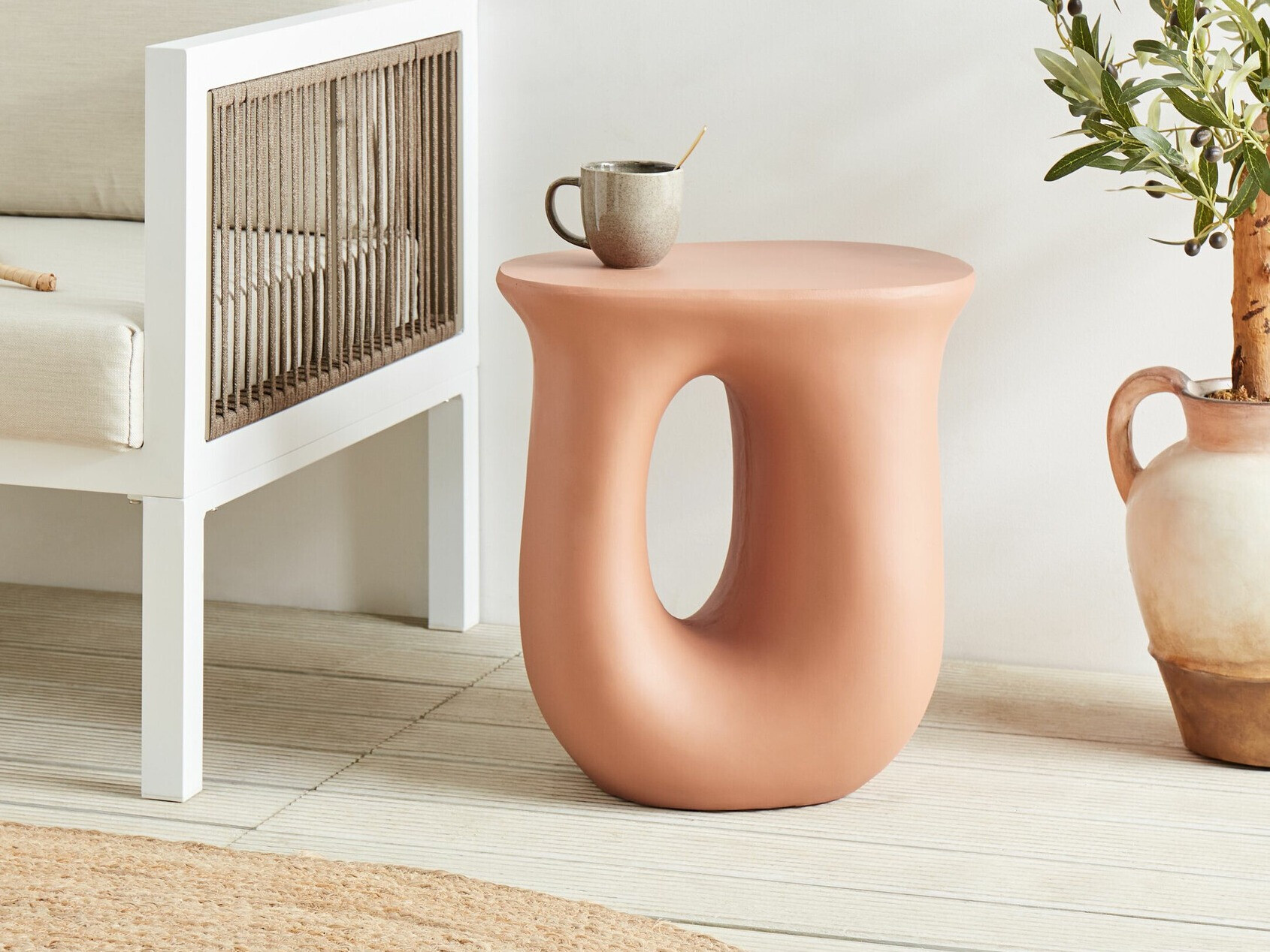 Kafijas galdiņš Berwyn 2161