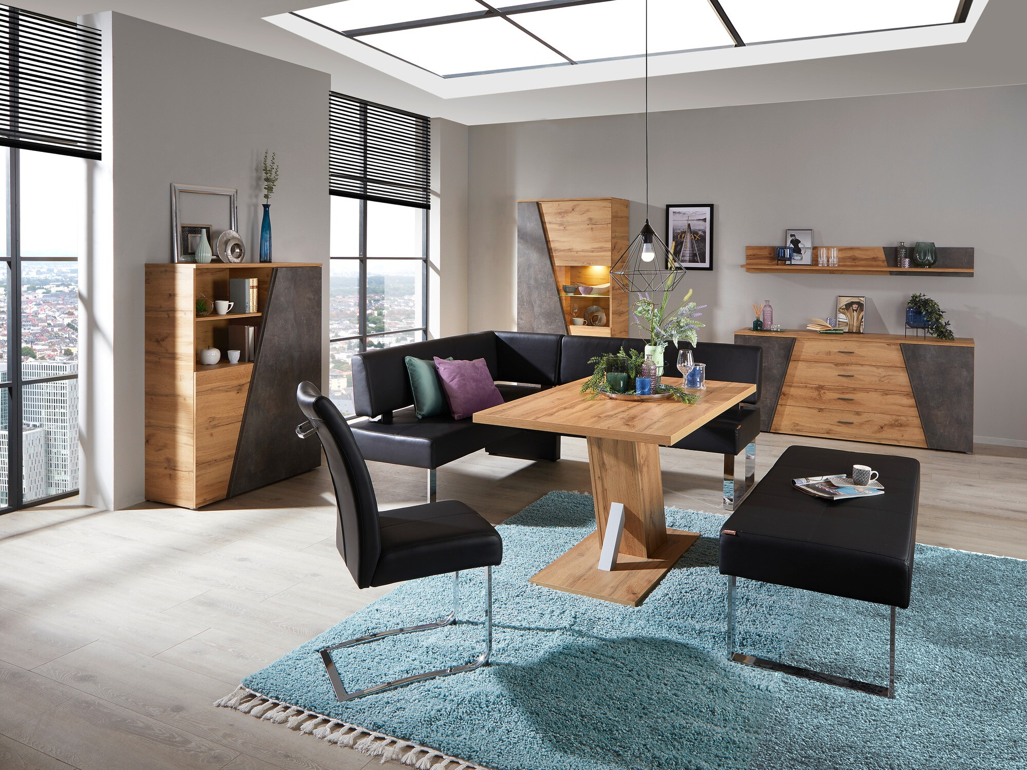 Kомод Mavlire 102