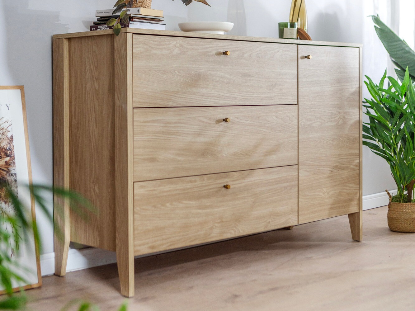 Kомод Salviri 103