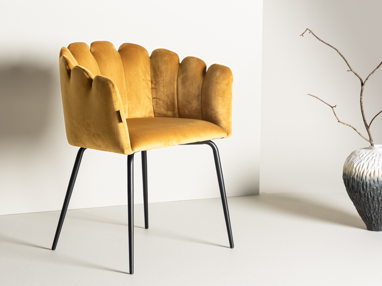 Krēsls Dallas 134 (Dzeltens + Melns)