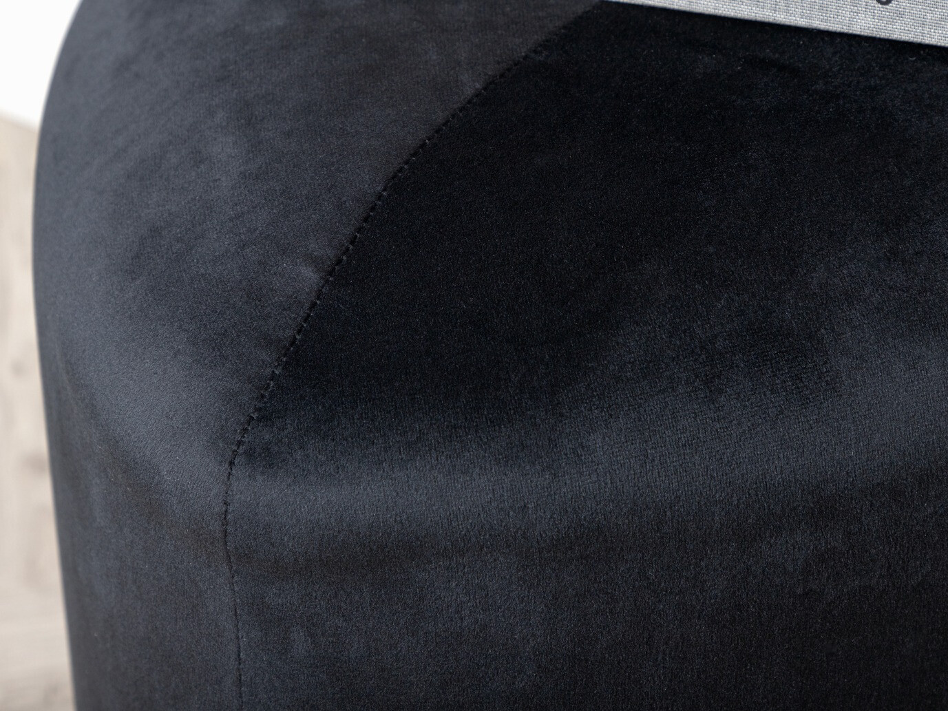 Pufs Dallas 2942 (Melns)