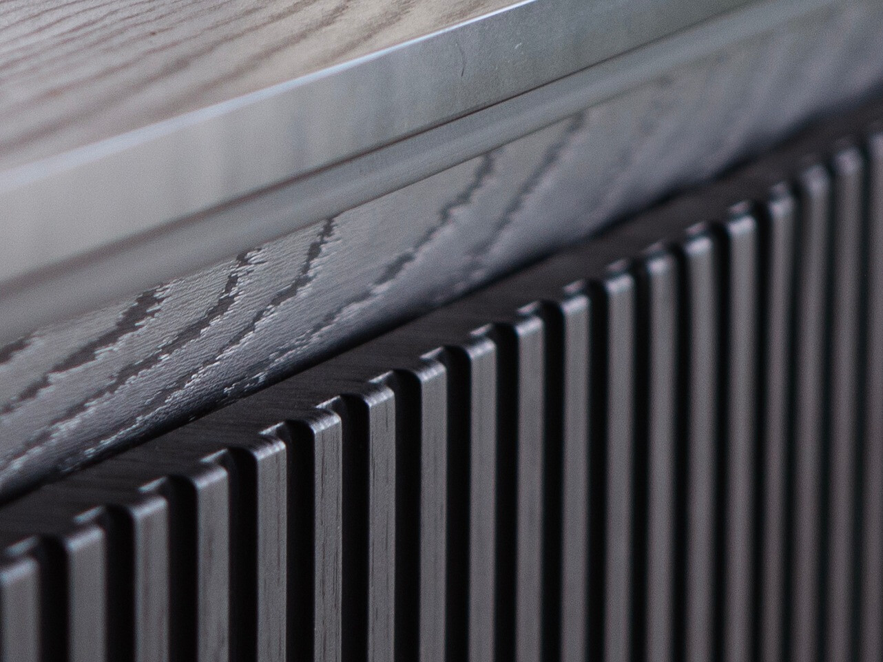 Skapis Fernolu 102 (Melns)