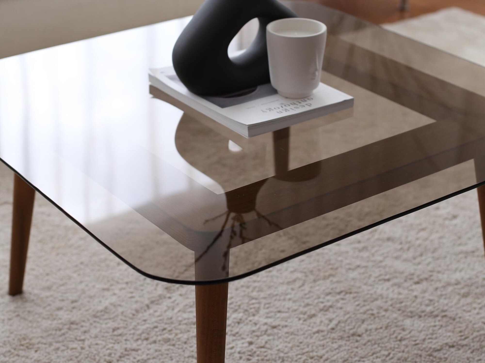 Žurnālu galdiņš Kailua 1636