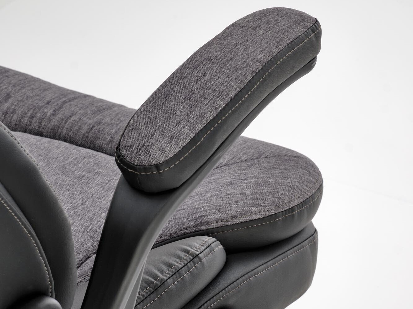 Biroja krēsls Houston 1855