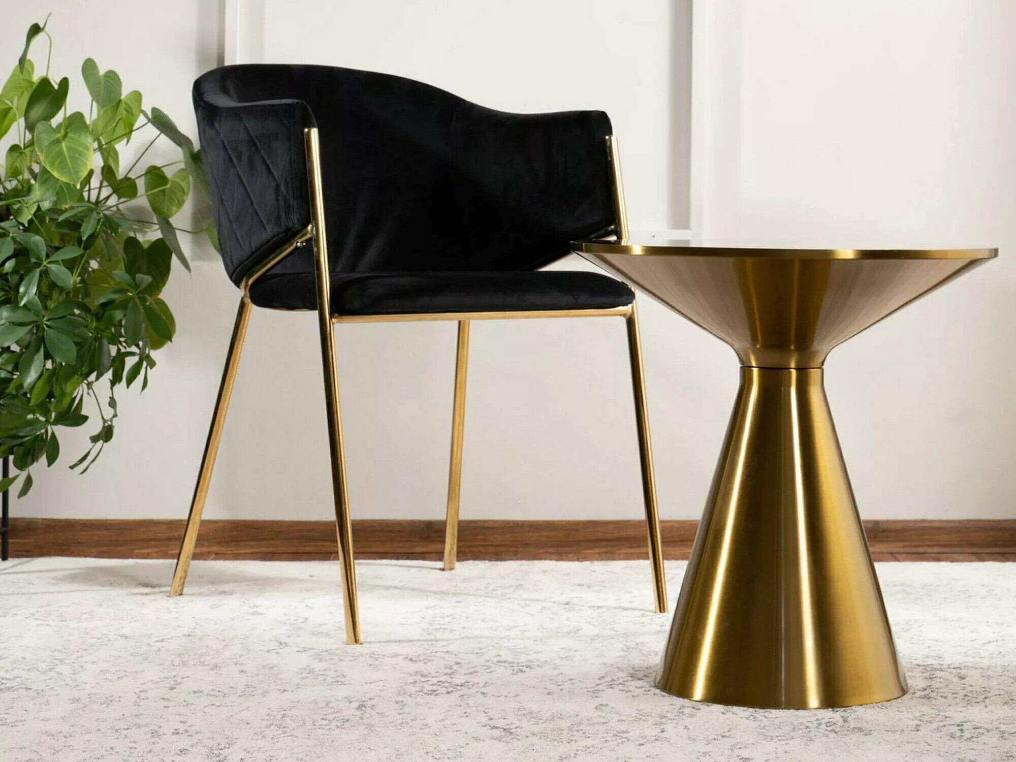 Журнальный столик Detroit 560