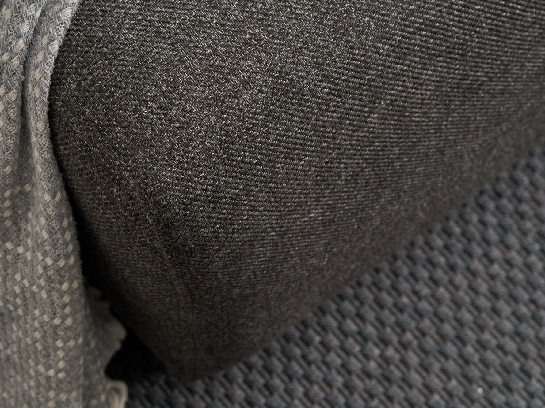 Stūra dīvāns Altadena 592 (Antracīts)